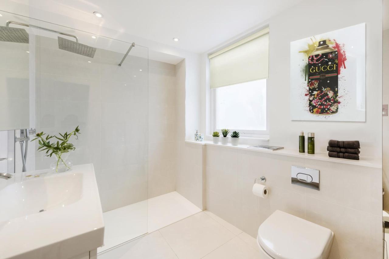 Explore The Most Exquisite West-End From A Harrods Family And Couple Home London Exteriör bild