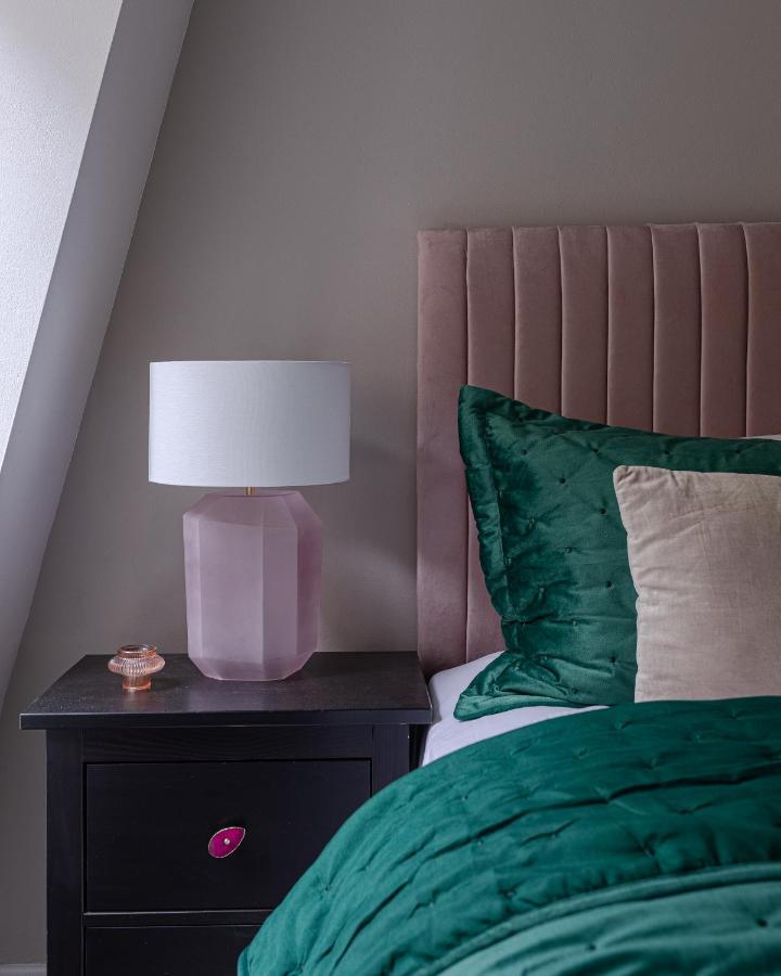 Explore The Most Exquisite West-End From A Harrods Family And Couple Home London Exteriör bild